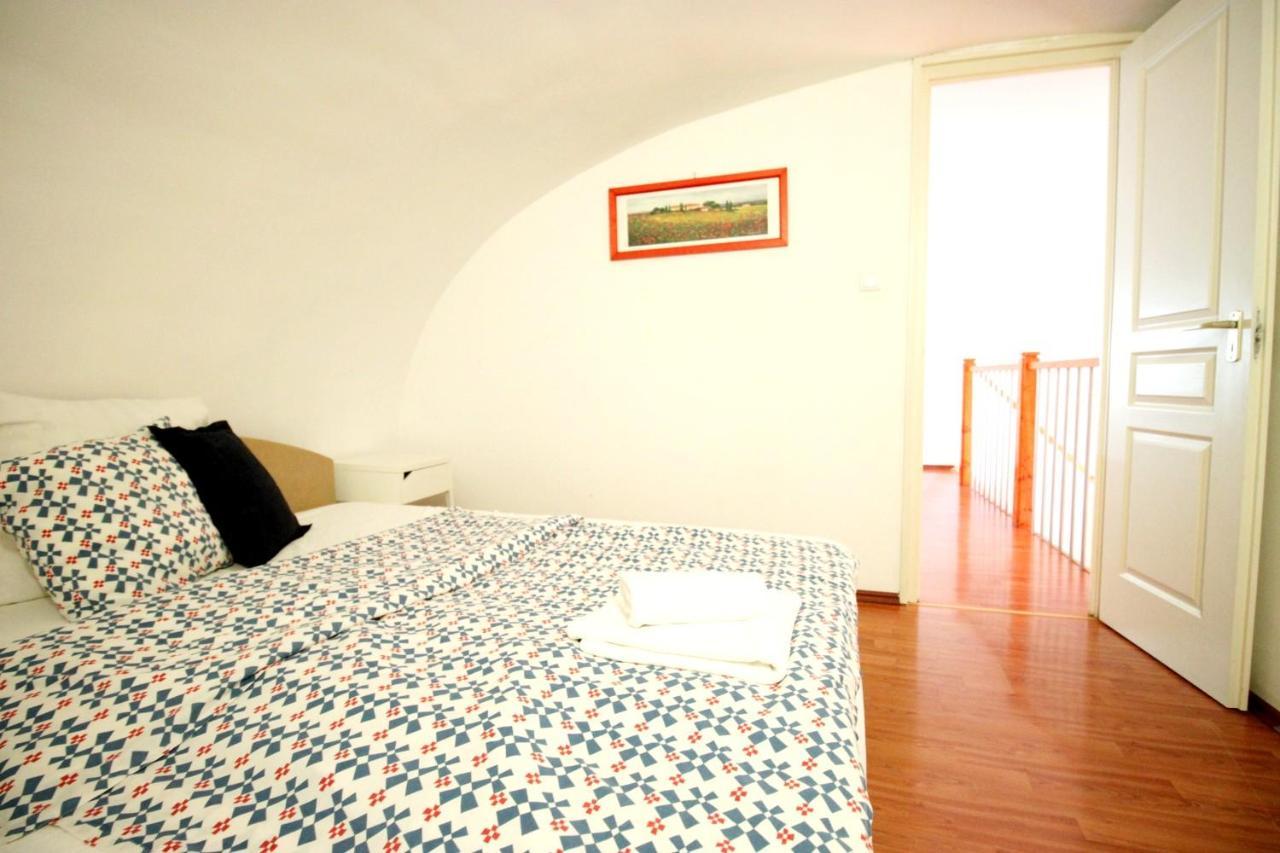 Budapest Easy Flat Oktogon Exterior photo